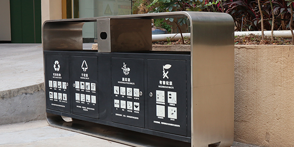 建設(shè)綠色生活環(huán)境,垃圾投放智能分類垃圾桶